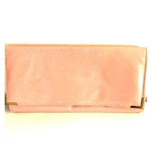 Pink/nude clutch